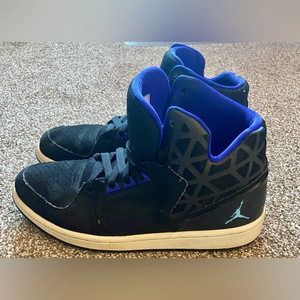 Jordan flight black